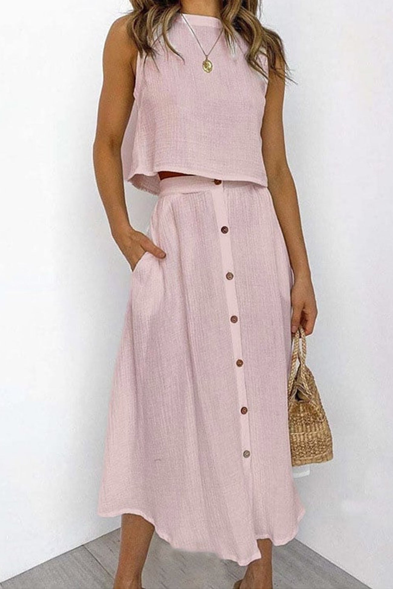 Fudus Tank Top und einreihiger Rockanzug