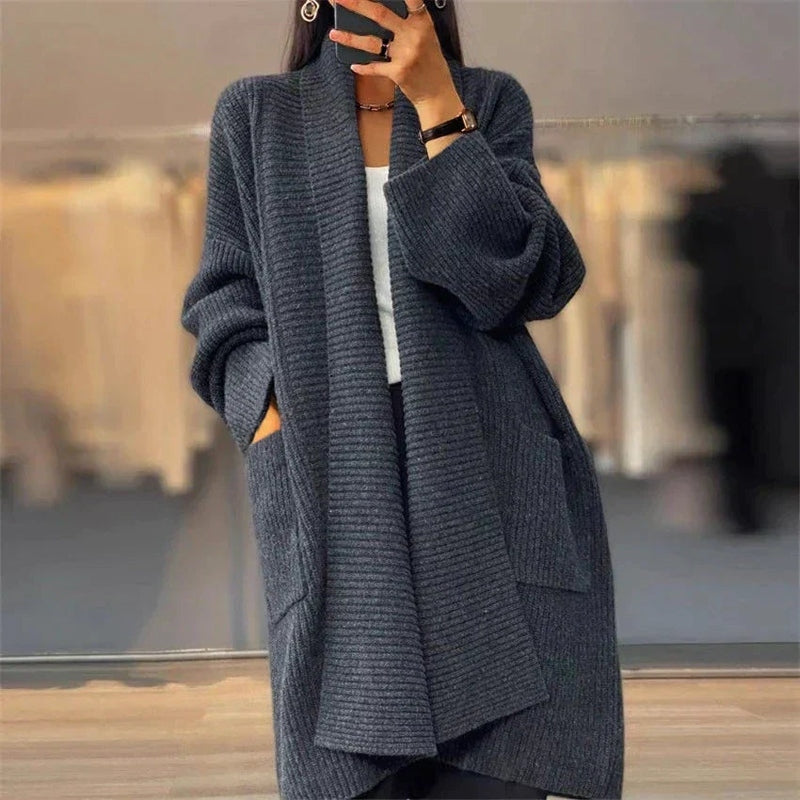 Damen Strickjacke Amelie – Lang & Warm