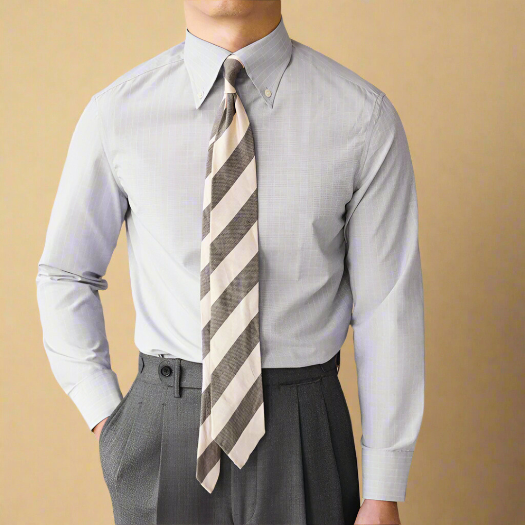 Elegantes Herrenhemd mit Streifen - geeignet für Business