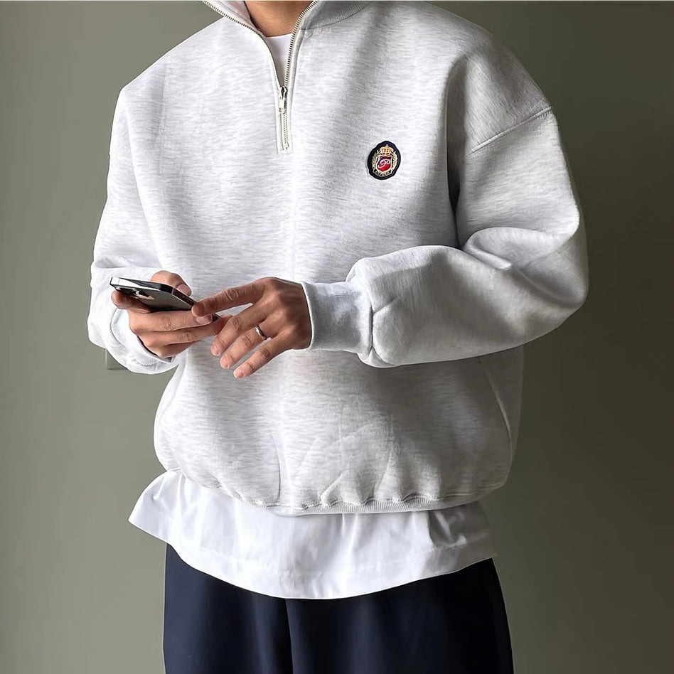 Fudus College-Sweatshirt mit kurzem Reißverschluss und Stickerei