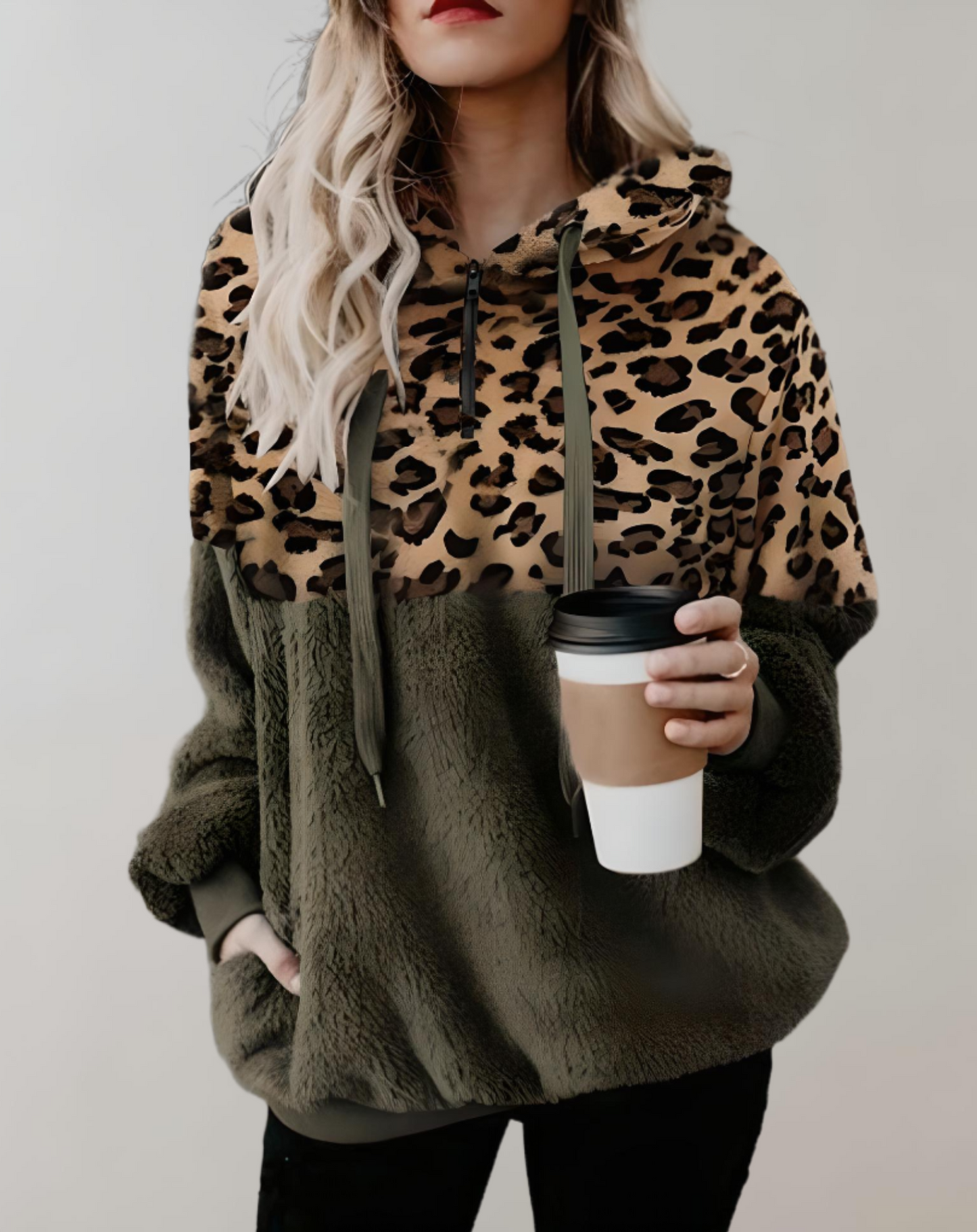 Fudus Hoodie: Chic & Casual