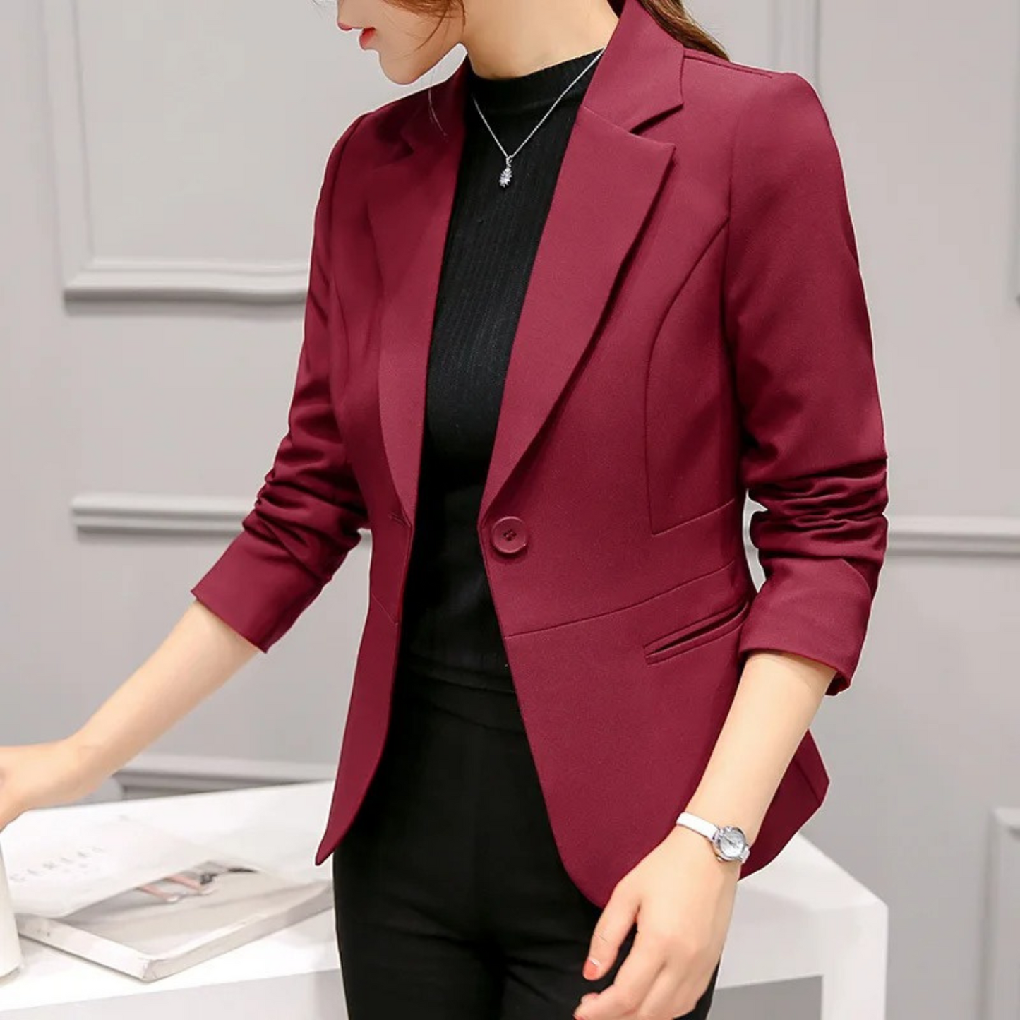 Krohn-e | Schöner Slim Damenblazer mit Taschen