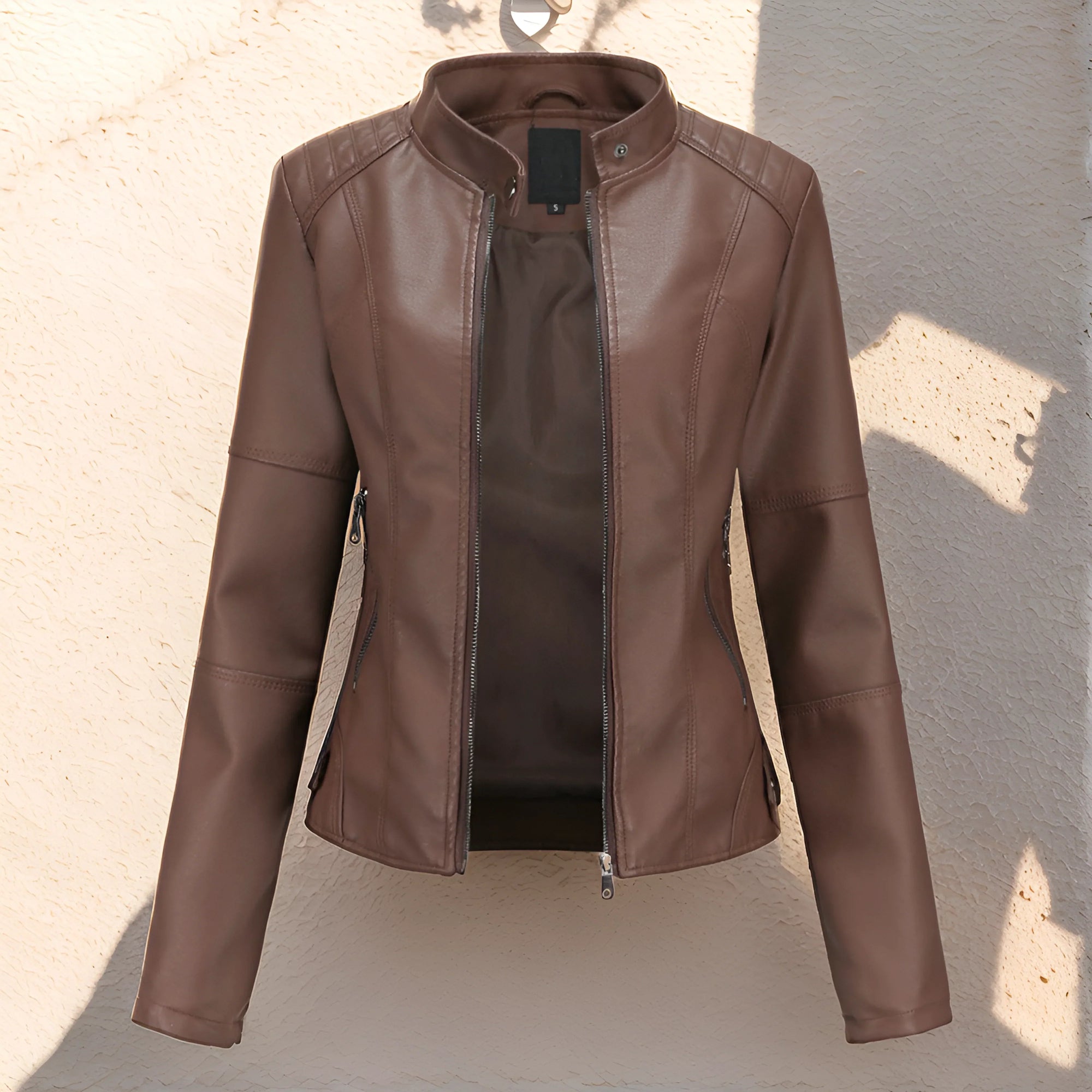 Modische Lederjacke für Damen von Grissel