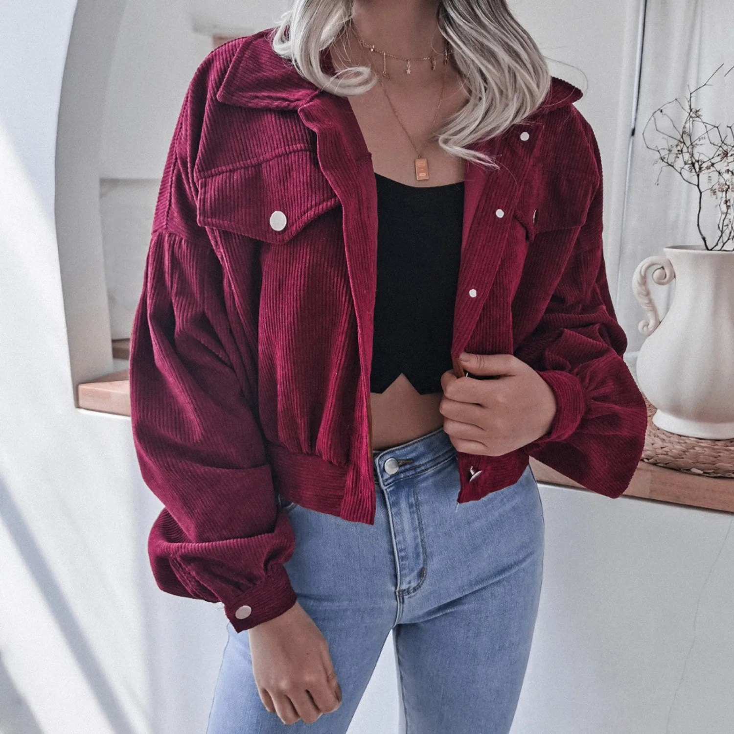 Krohn-e | Modische Kurzjacke Aus Corduroy