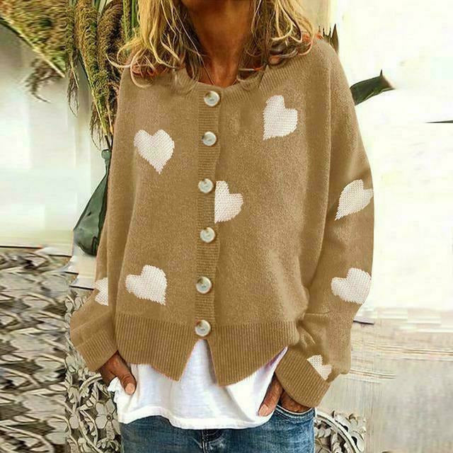 Krohn-e | Strickjacke mit Herzdruck