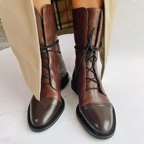 Krohn-e | Stiefel - Klassisches Lernen und Reisen für Frauen