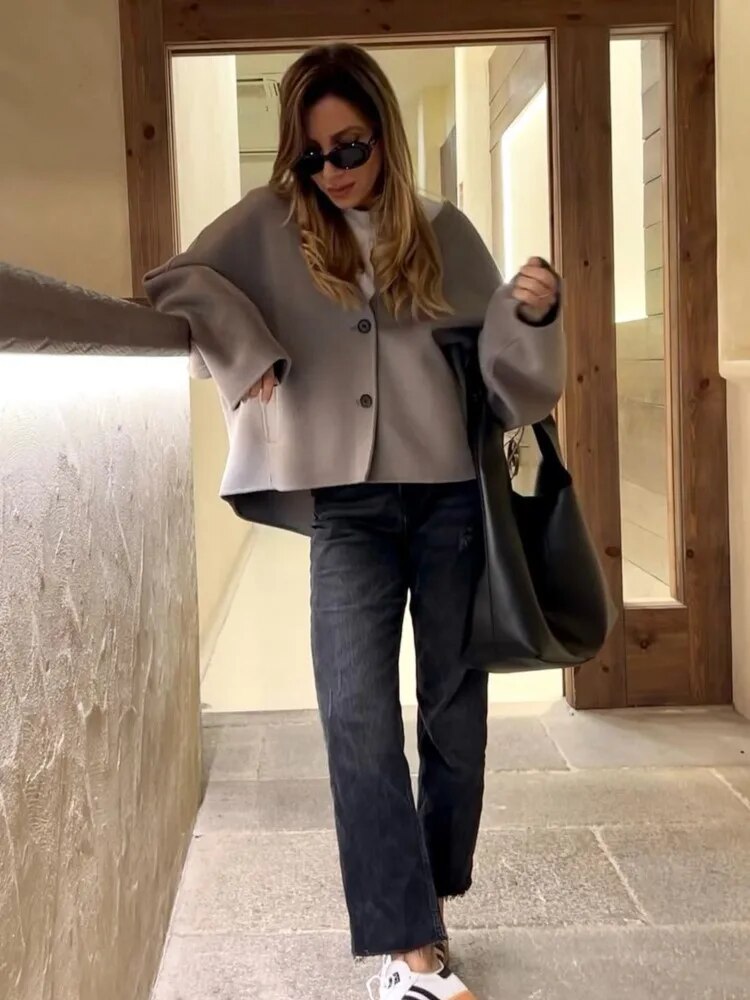 Krohn-e | Chic Kurze Wolljacke Wollmischung Elegant und Lässig