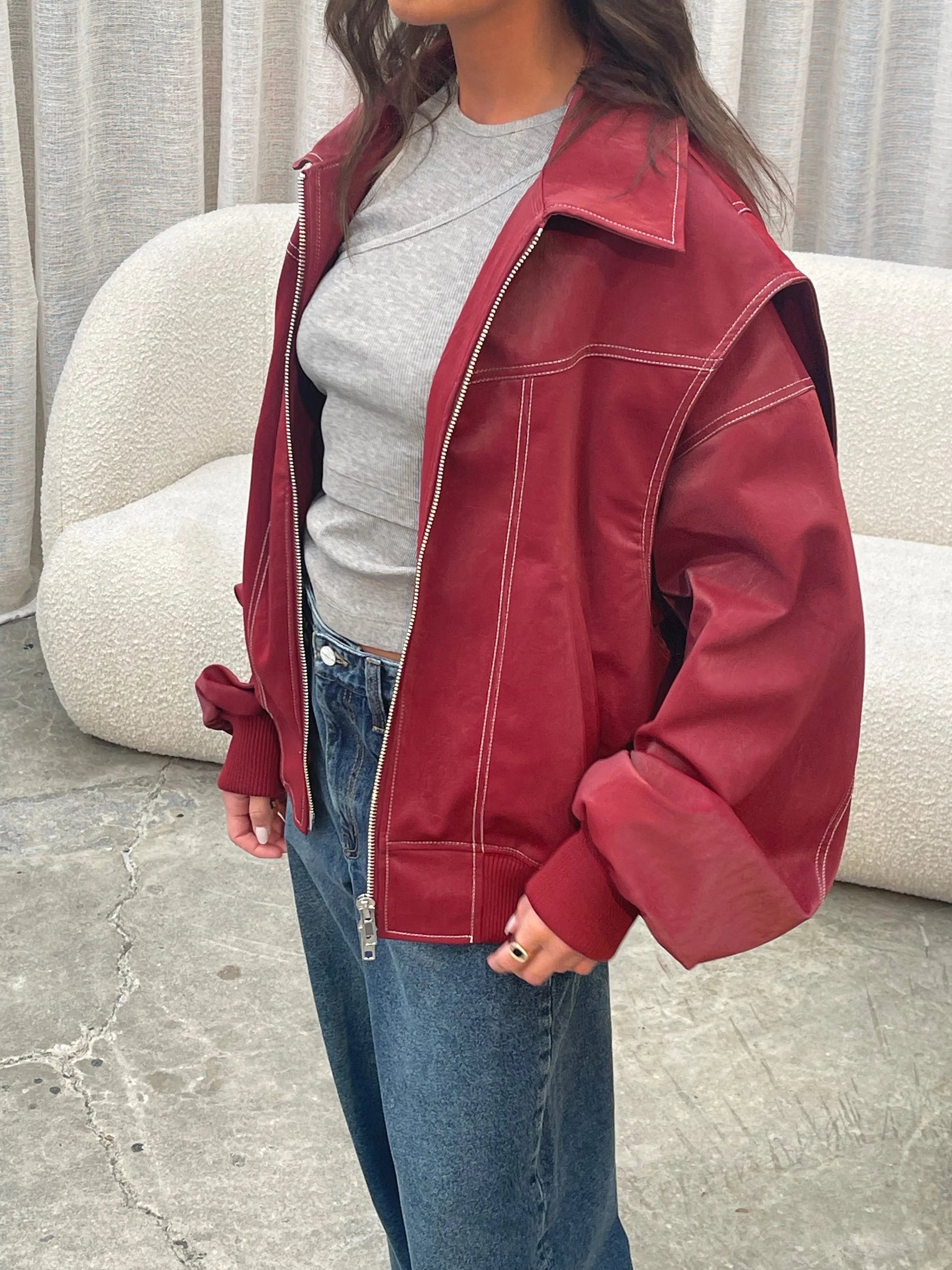 Krohn-e | Burgundisch Zip up Jacke in Übergröße mit Kontrastnähten