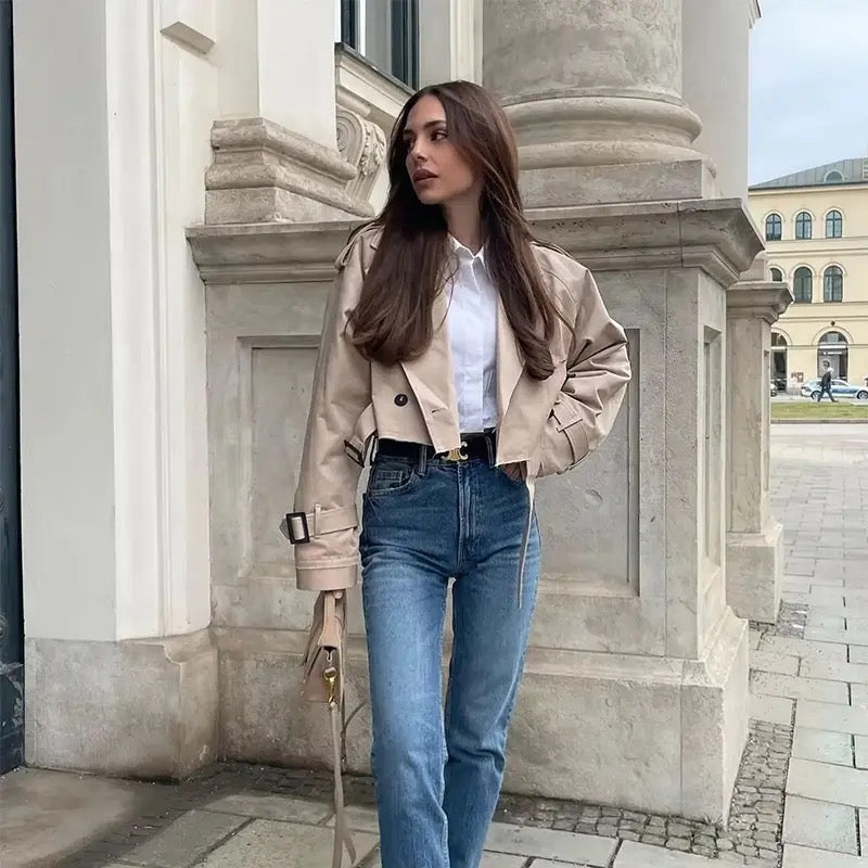 Krohn-e | Schicke Cropped Trenchjacke