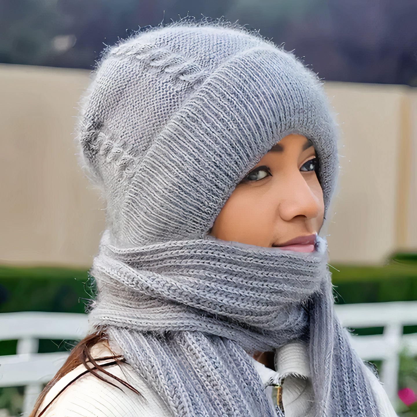 Issa 2-in-1 Hat and Scarf