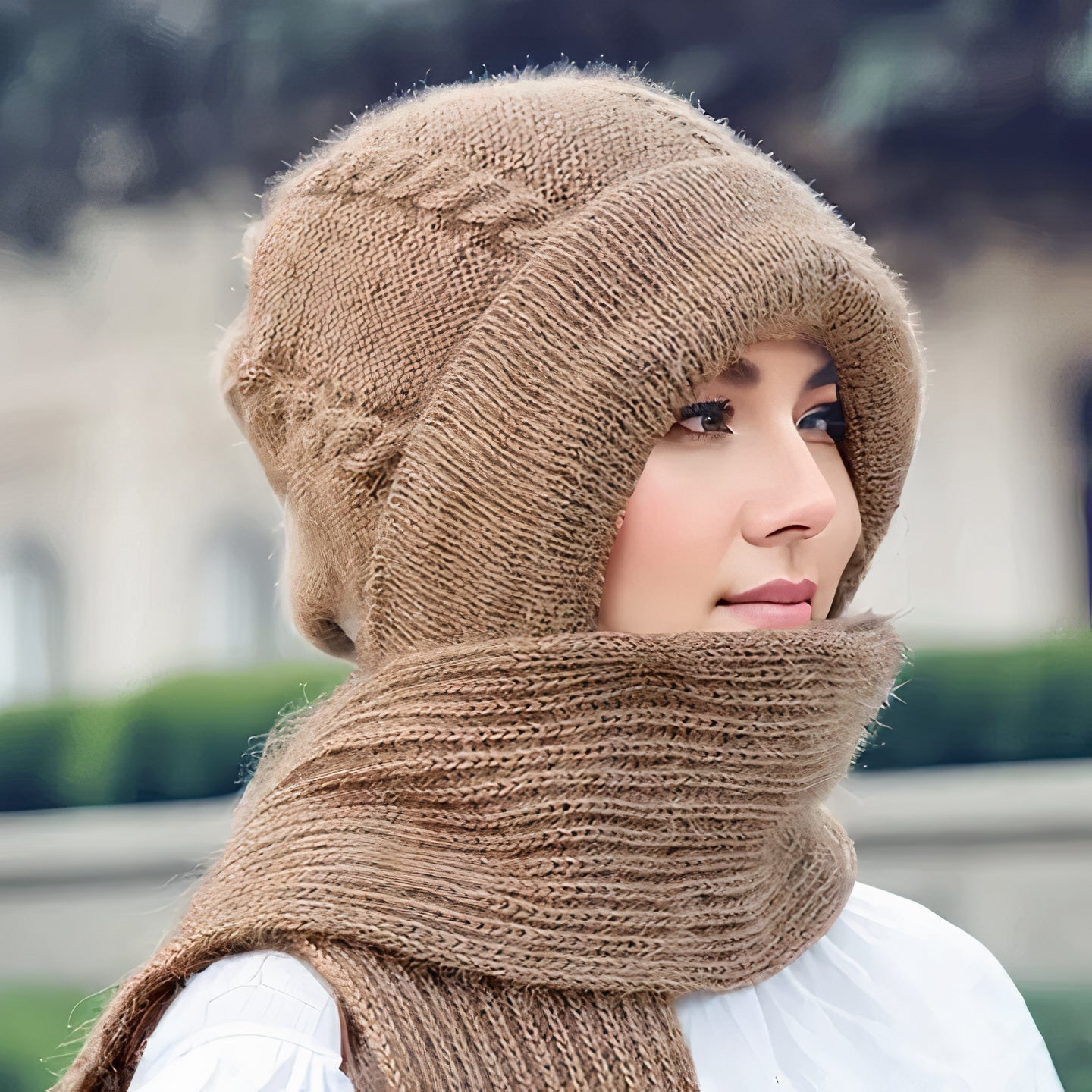 Issa 2-in-1 Hat and Scarf
