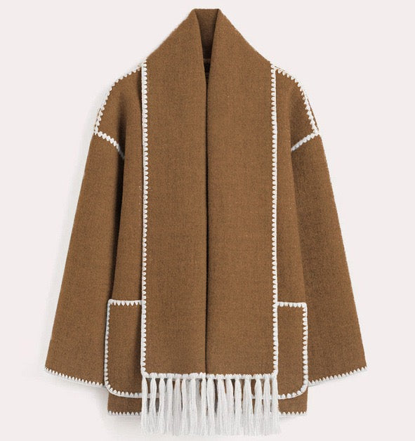 Komfortable Wolljacke mit Kapuze von Marie™