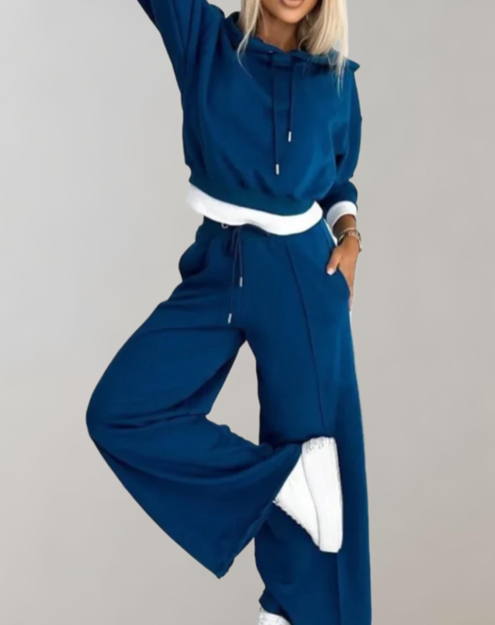 Krohn-e | Damen Loungewear Satz mit Kapuze und Weiter Hose