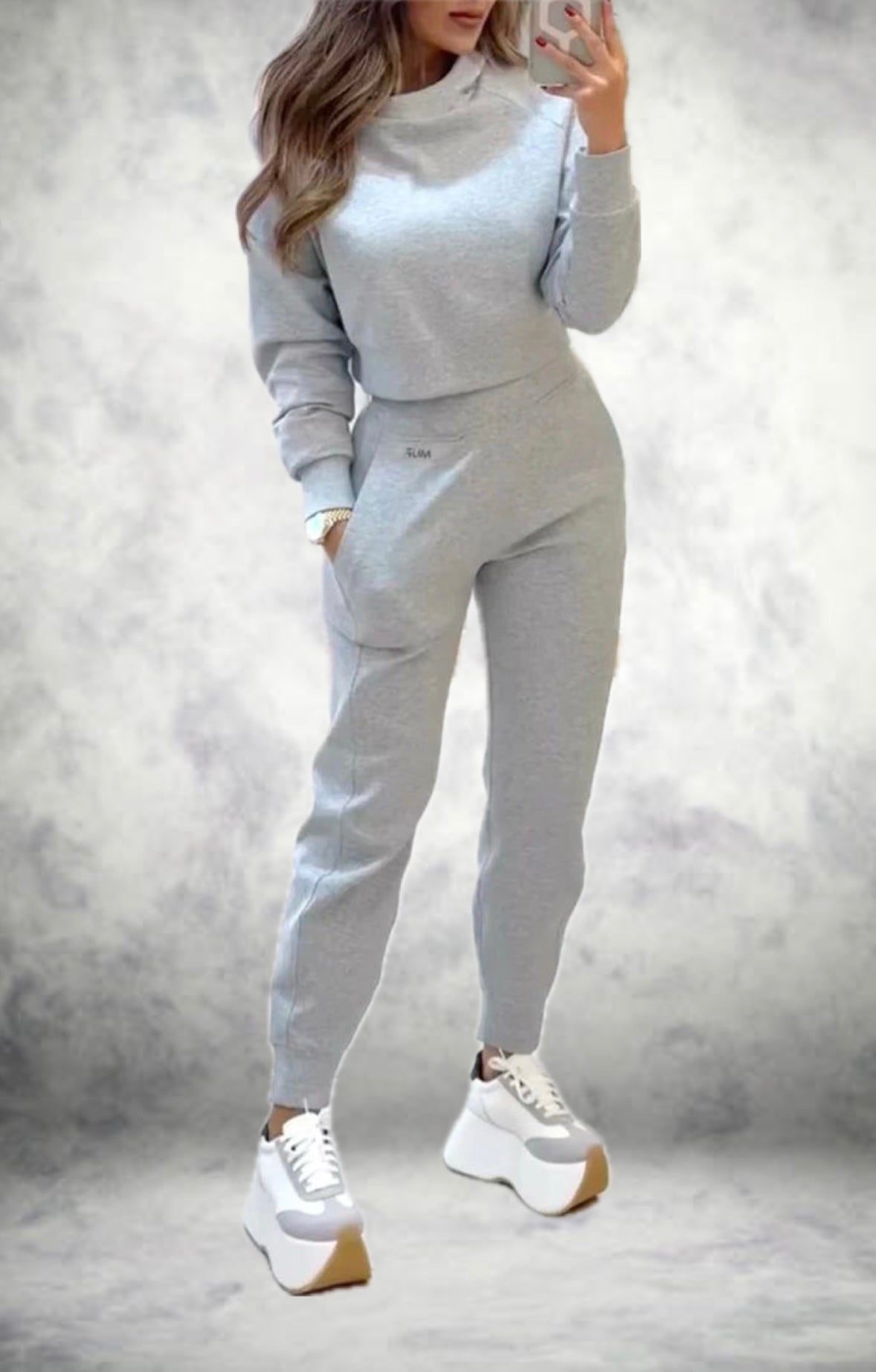 Krohn-e | Schicker Trainingsanzug mit Langen Ärmeln und High Waist Hose