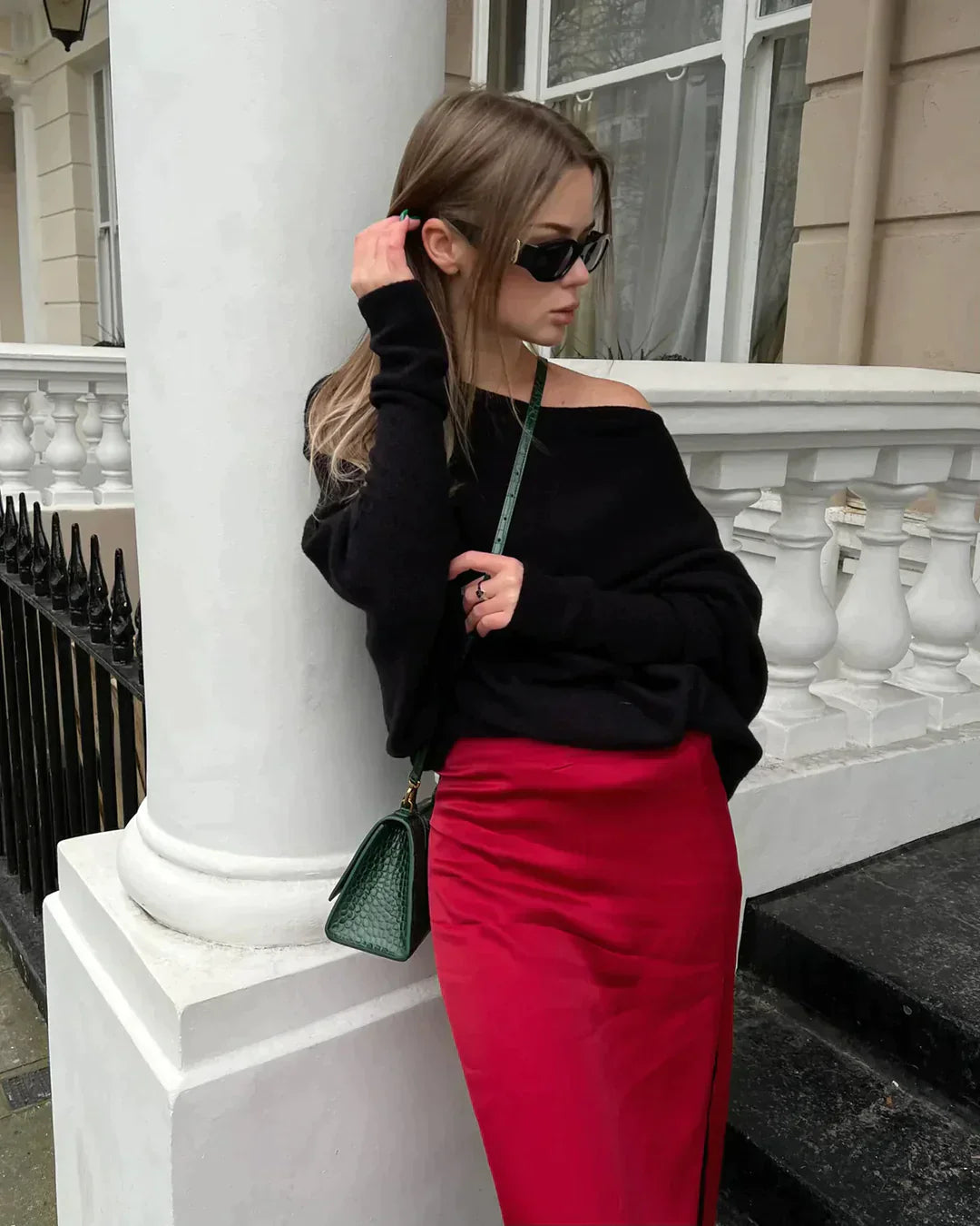 Asymmetrisch geschnittener Pullover von Karen