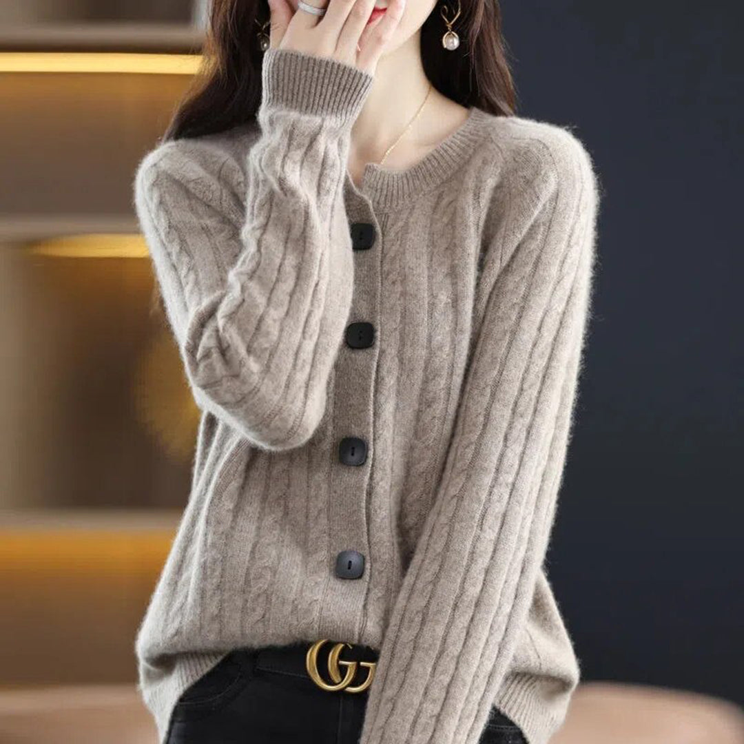 Modische Wollstrickjacke mit Knöpfen von KATE für Damen - warm und stylisch
