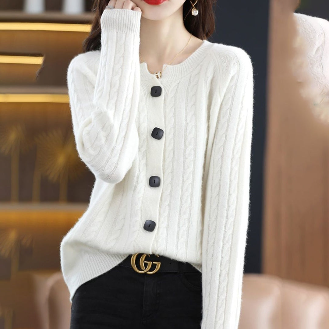 Modische Wollstrickjacke mit Knöpfen von KATE für Damen - warm und stylisch