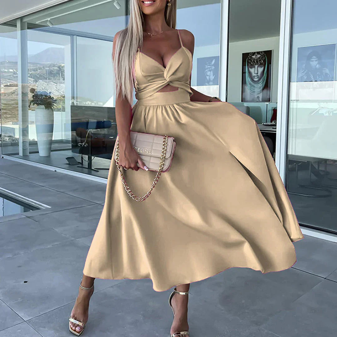 Schickes Sommerkleid mit Schlitz – Dottie