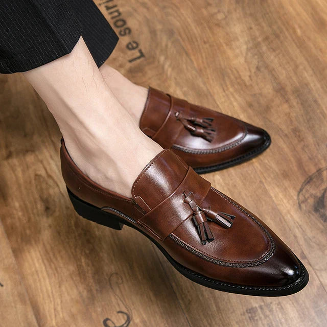 Herrenschuhe aus Leder von StilMann mit spitzer Kappe