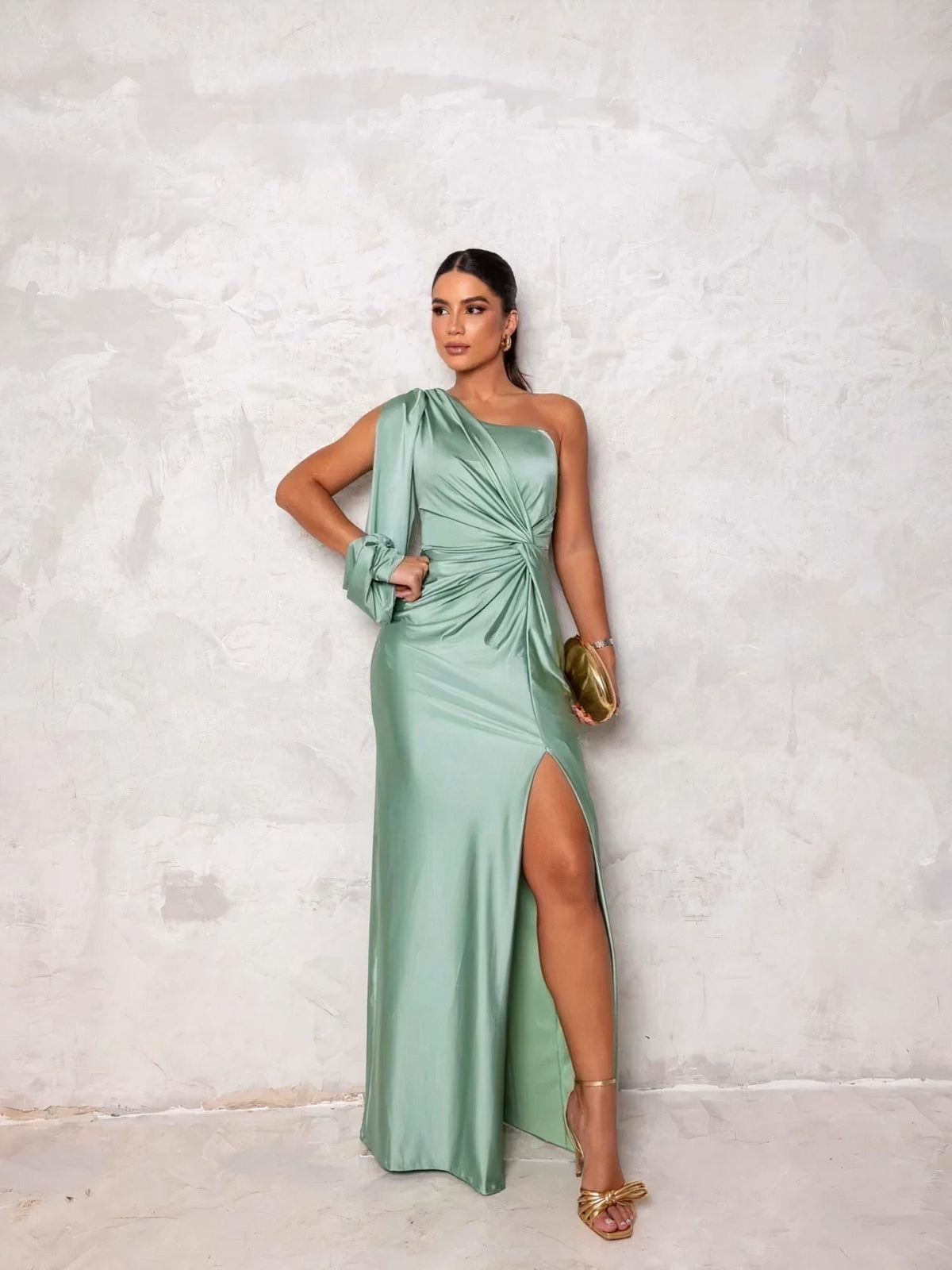 Lurene: Ein elegantes Abendkleid für die Diva