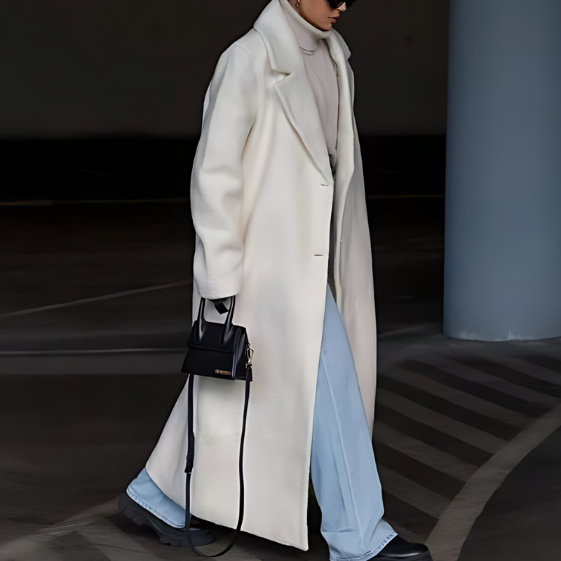 Lang Oversized Wintermantel aus Teddybär-Sherpa Plüsch von Umaiza