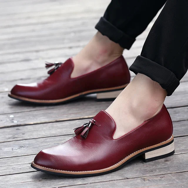 Herrenschuhe im britischen Stil aus Leder von RoyalFoot