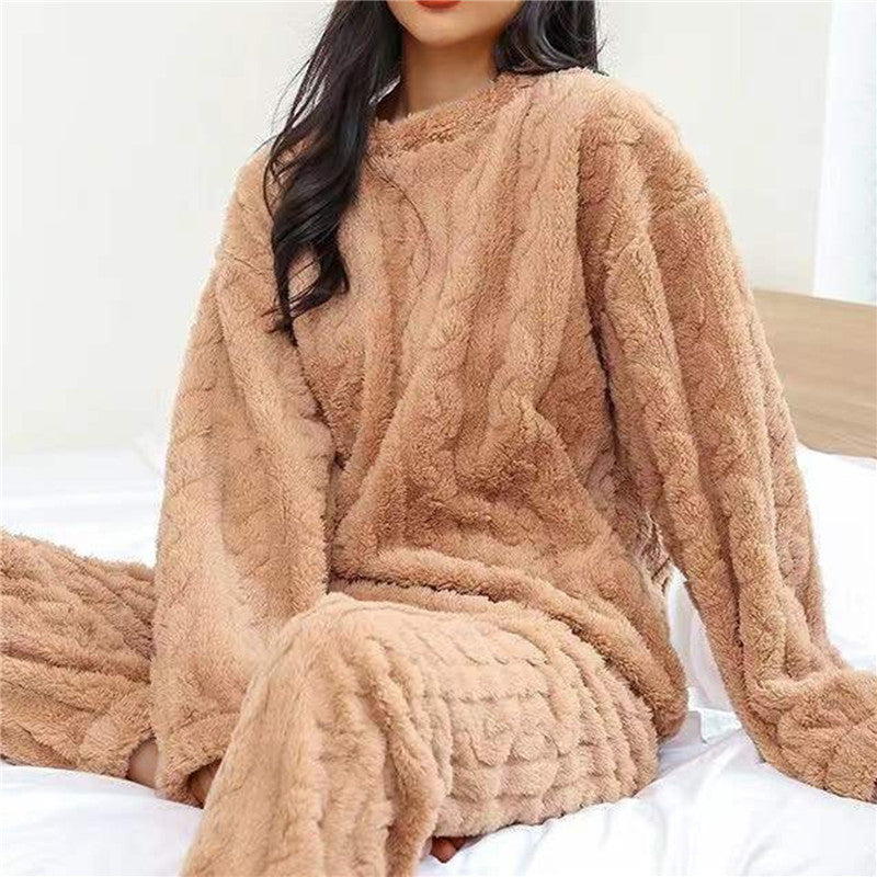 Patricia: Warmer und flauschiger Fleece-Pyjama