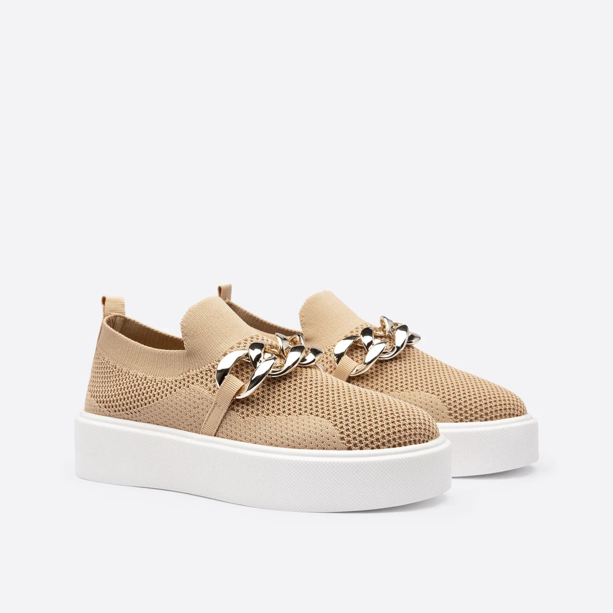 Komfortable und stylische orthopädische Damenschuhe für den Sommer