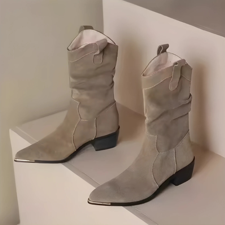 Krohn-e | Stiefel - Wildleder - Knöchellang - Spitz Zulaufend - Metall-Zehenschutz - Blockabsatz