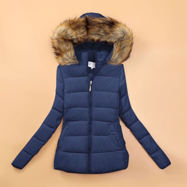 Krohn-e | Winterjacke mit Kunstfellkragen für Damen
