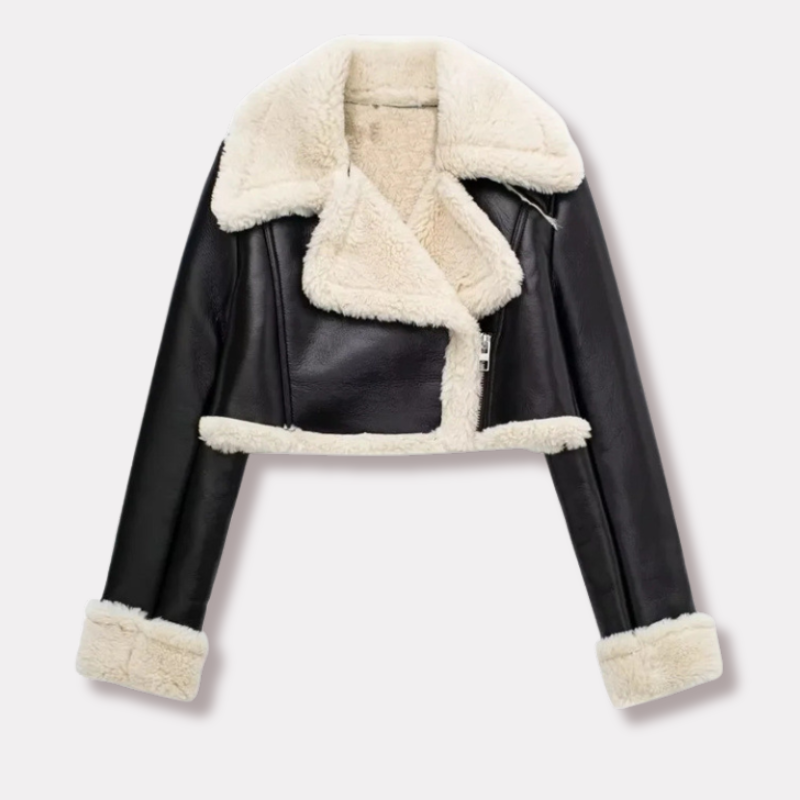 Kurze Lederjacke von Nica mit Teddyfutter