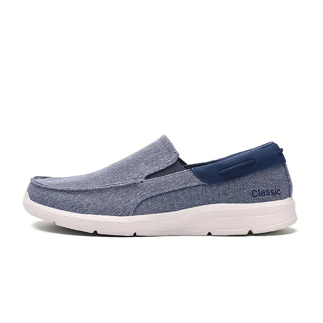 Leichte AirWalk Herren Canvas Slip-Ons für den Sommer