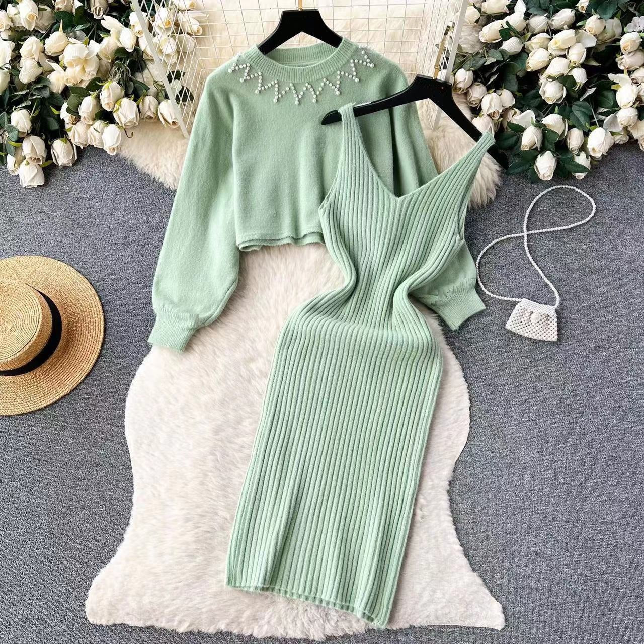 Damen Elegantes Strickkleid mit raffinierter Ribstruktur und stylischem Crop-Pullover Krohn-e