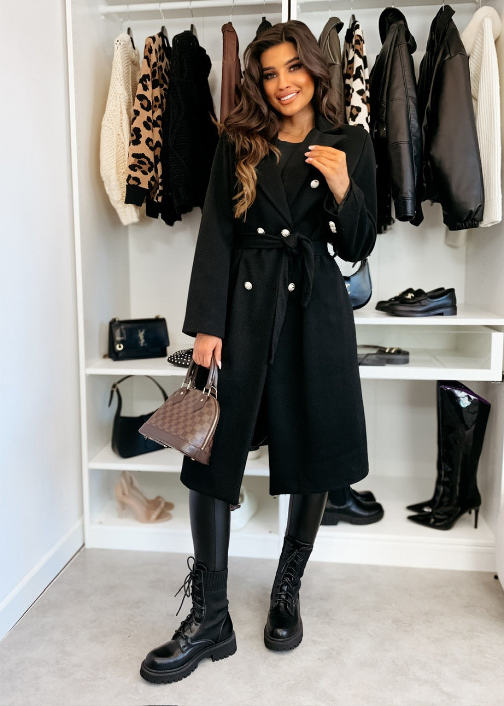 Damen Eleganter Trenchcoat mit taillierbarem Gürtel und Doppelreiher Krohn-e