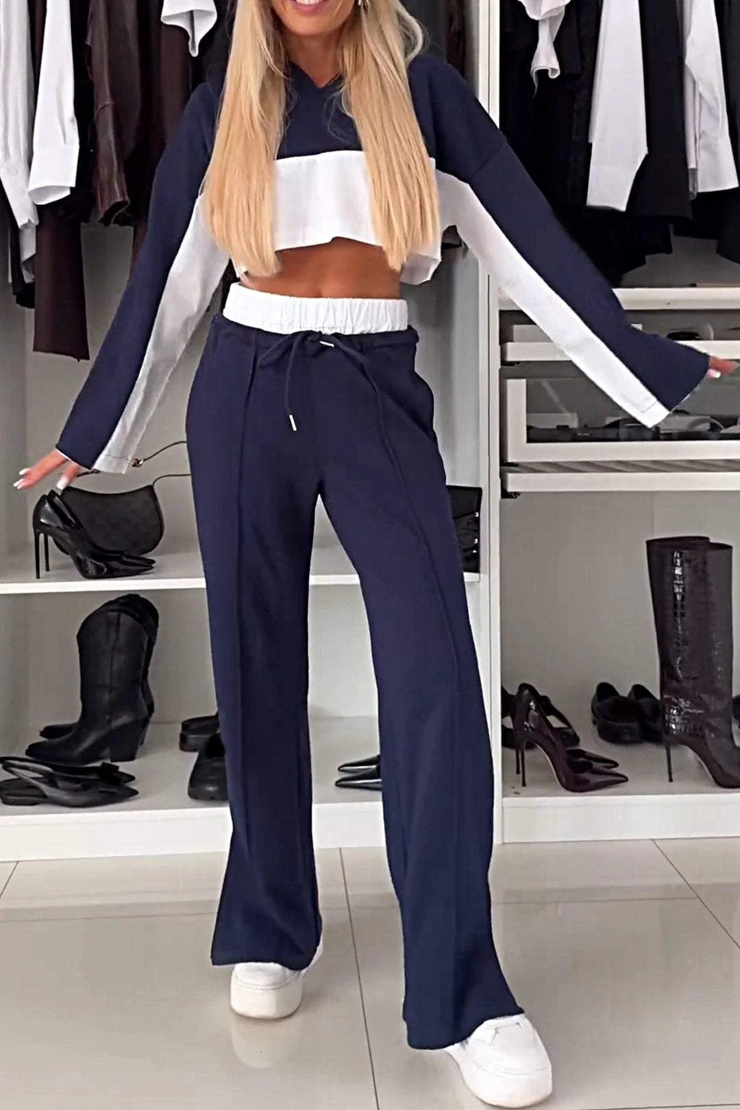 Damen Sportliches Set aus Hoodie und Relaxed Fit Jogginghose Krohn-e