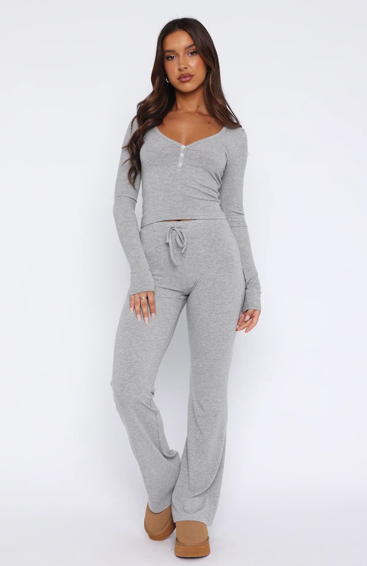 Damen gemütliches Lounge-Set mit langem Oberteil und flared Hose Krohn-e