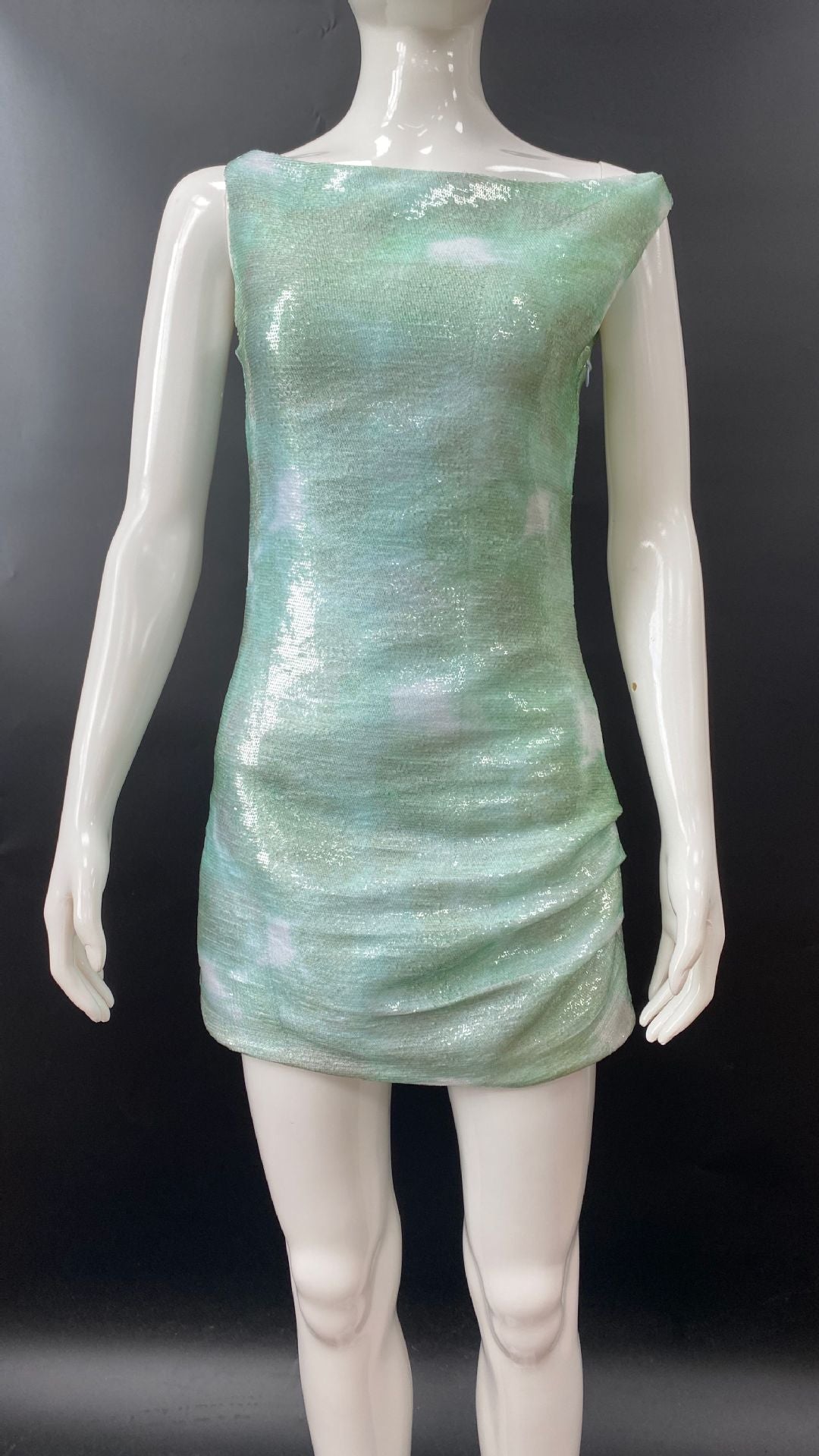 Fudus Pailletten-Bodycon-Kleid mit sinnlichem Schulterbereich