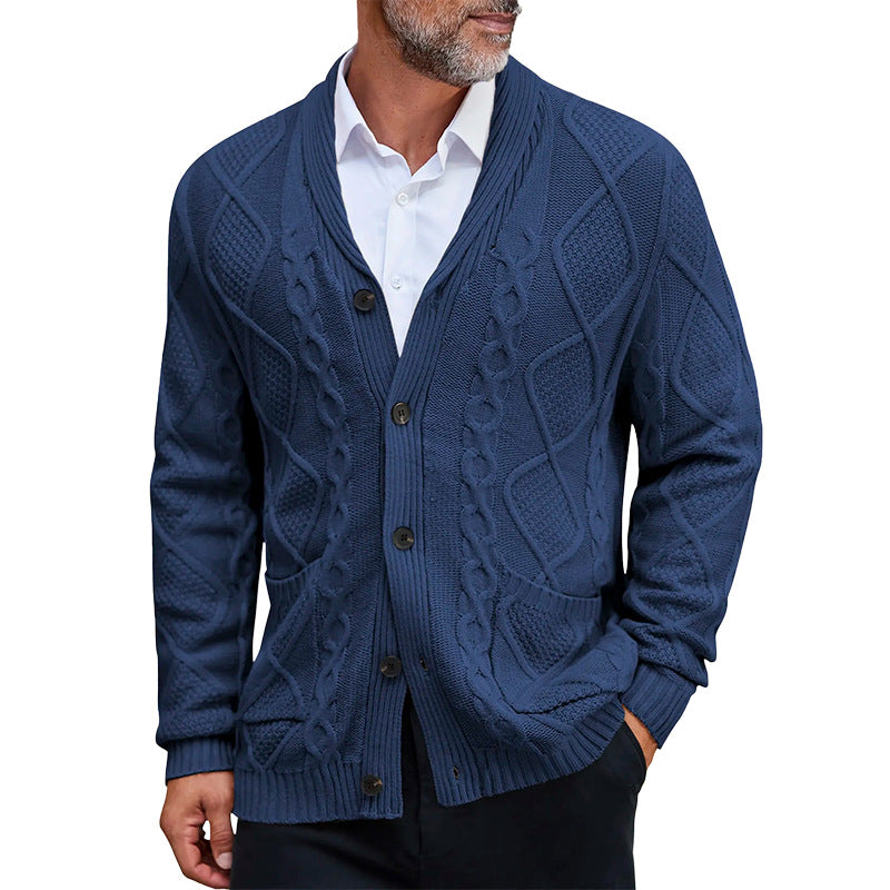 Herren Grobstrickjacke mit elegantem Zopfmuster und praktischen Taschen Krohn-e