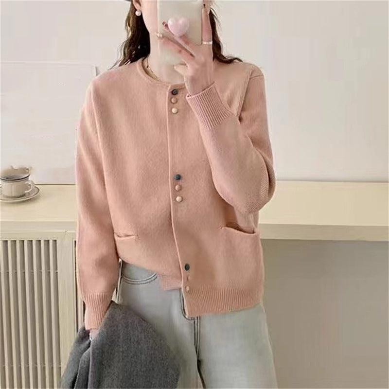 Damen gemütliche Strickjacke mit bunten Knöpfen und praktischen Taschen Krohn-e