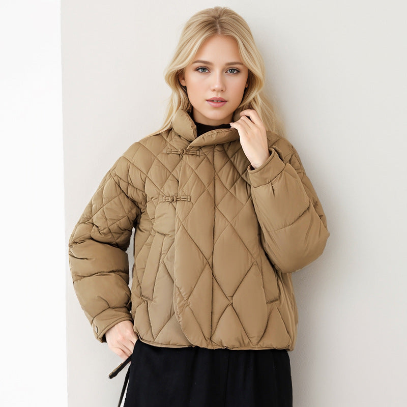 Damen gesteppte Jacke mit hohem Kragen und praktischen Druckknopfdetails Krohn-e