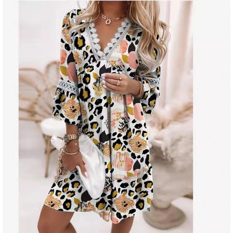 Damen Blumiges Tunika-Kleid mit Spitzenakzenten Krohn-e