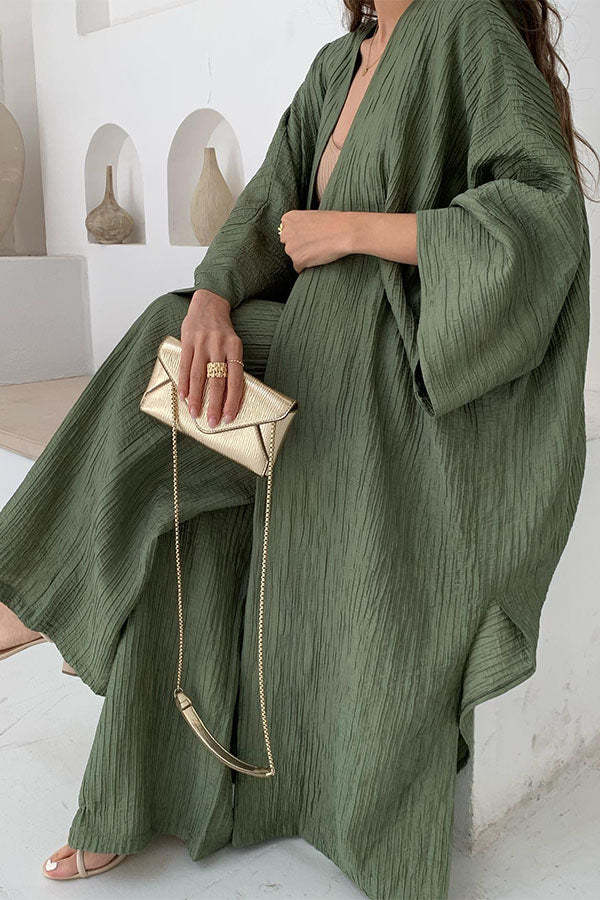 Strickjacke und Hose Set mit Rosmarin-Motiv für Entspannung
