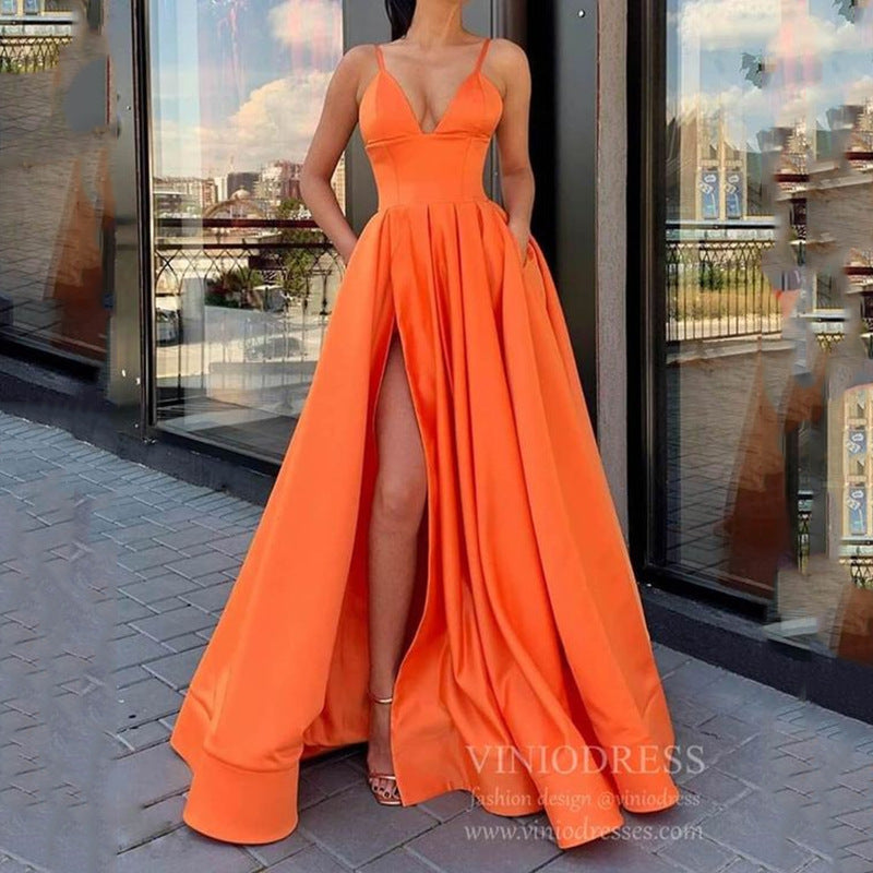 Elegantes, schlankes, bodenlanges Abendkleid von Krohn-e