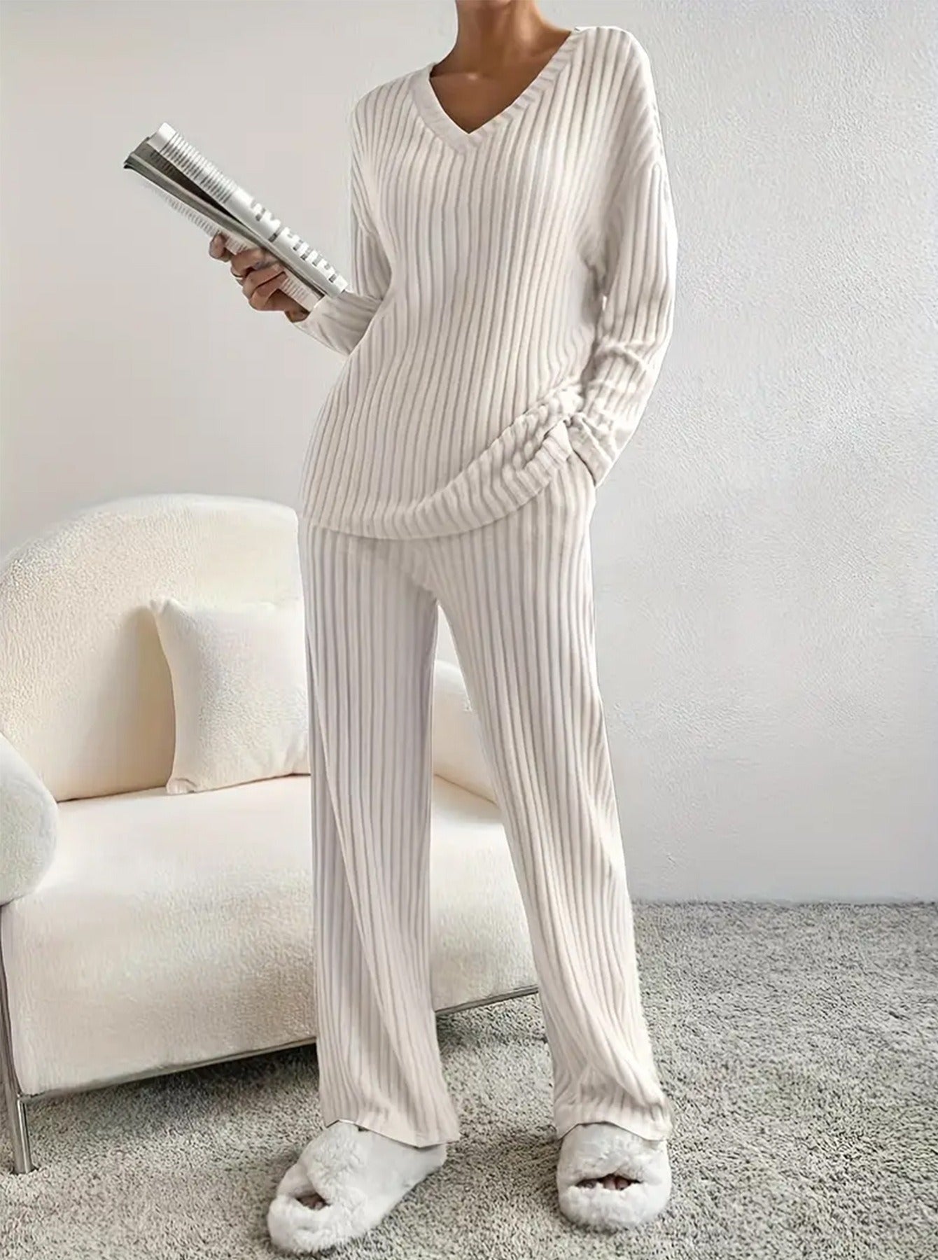 Damen lässiger Strickanzug mit V-Ausschnitt und praktischen Taschen Krohn-e