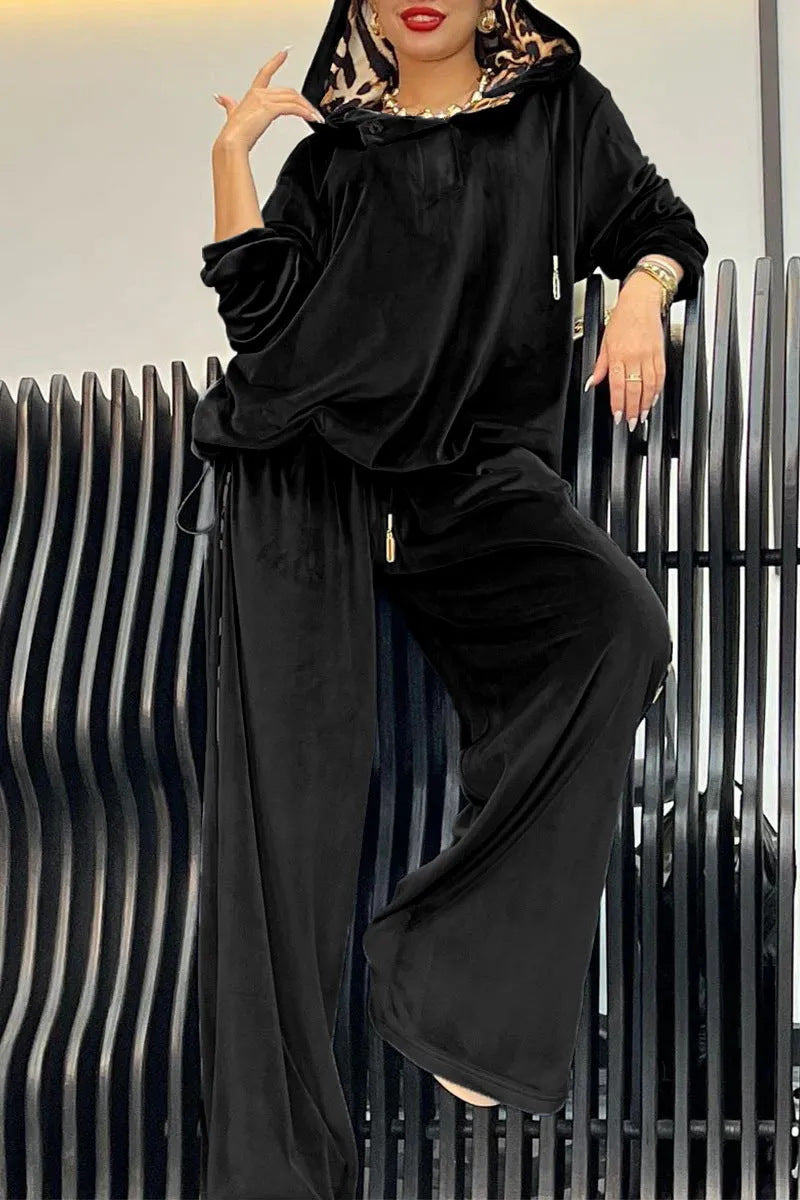Damen Sportliches Loungewear-Set aus weichem Velours mit Kapuze Krohn-e