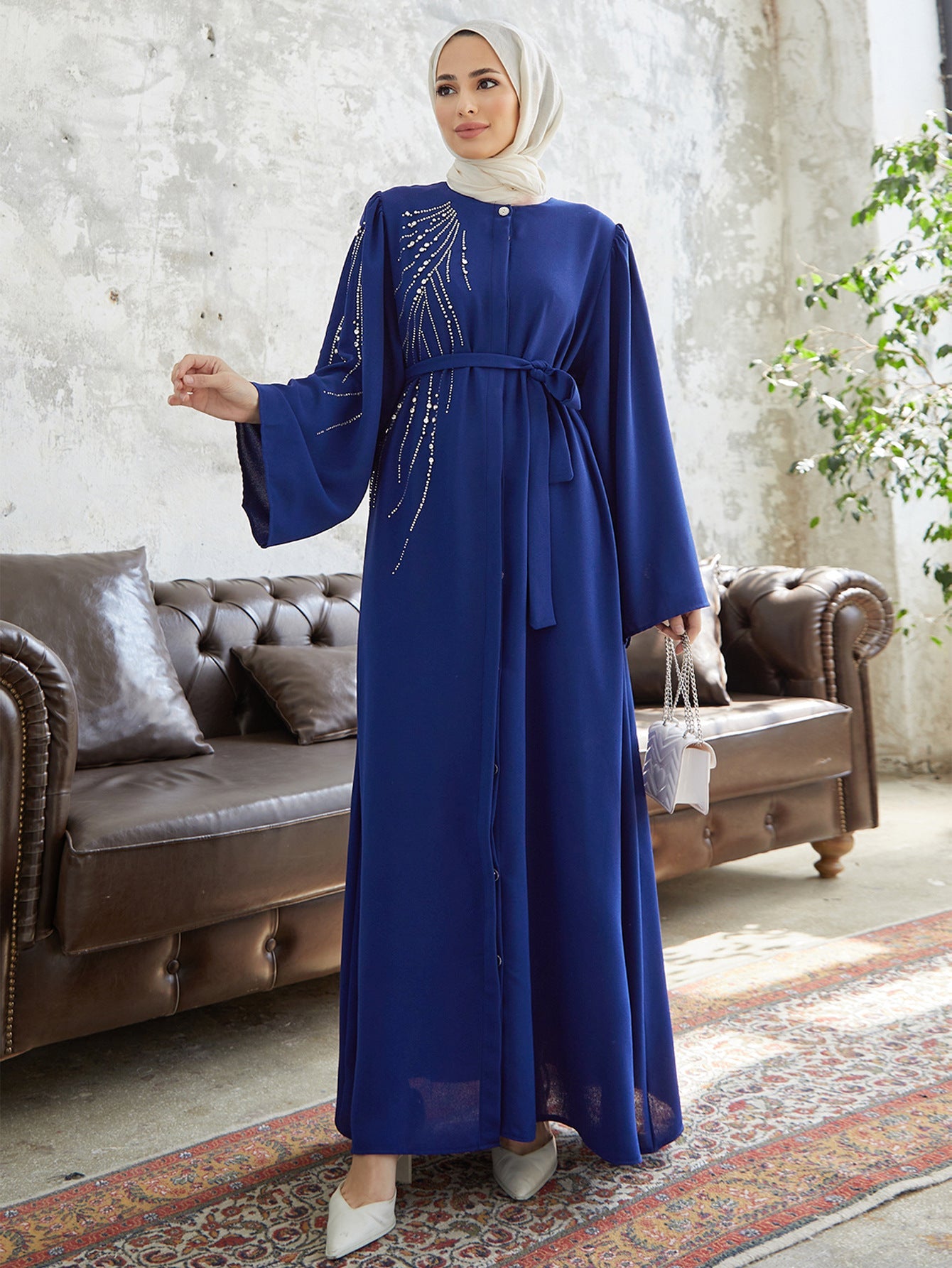 Damen Maxi-Kleid mit funkelnden Applikationen und elegantem Gürtel Krohn-e