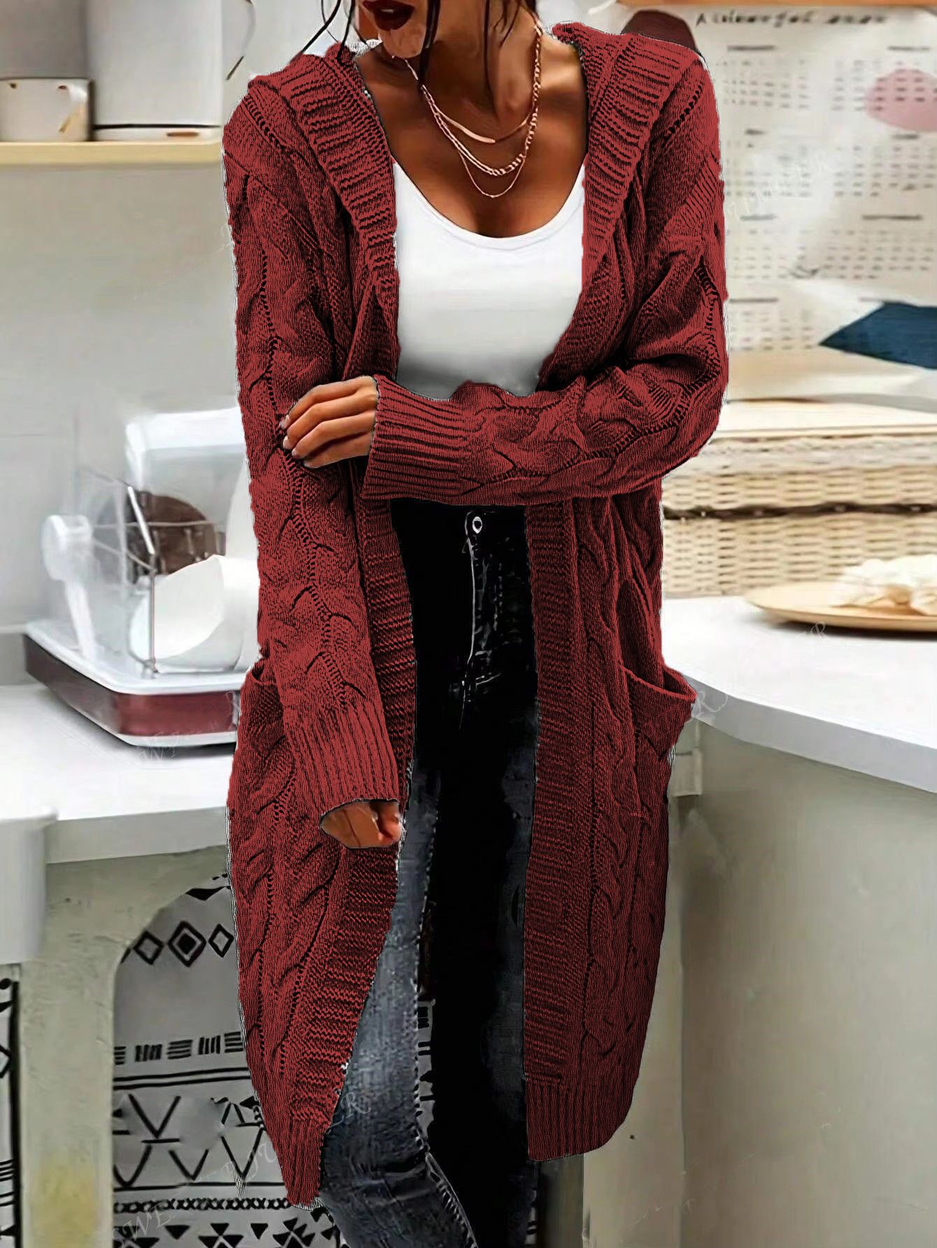 Damen Strickjacke im lässigen Langschnitt mit Zopfmuster und praktischen Taschen Krohn-e