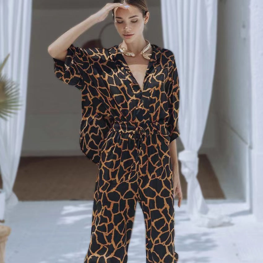 Damen Jumpsuit mit weit geschnittenen Beinen und elegantem Giraffenmuster Krohn-e