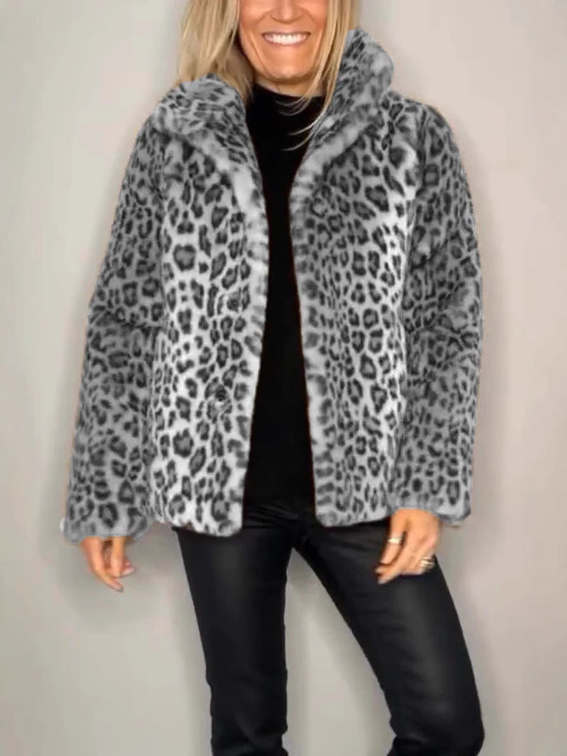 Krohn-e | Mantel - Kunstpelz - Oversized Fit - Reverskragen - Leopardenprint