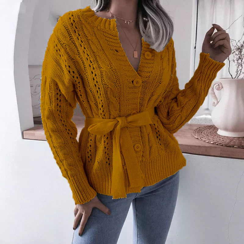 Damen Strickjacke mit Taillengürtel und auffälligem Muster Krohn-e